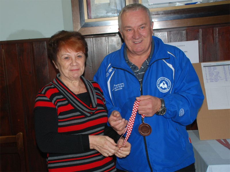 foto/bozicnikuglaci2013e