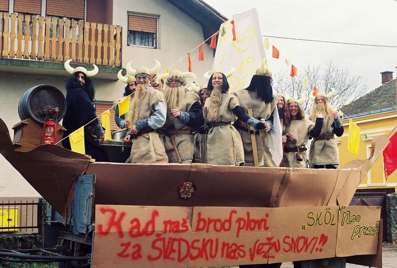 foto/f 2002 01