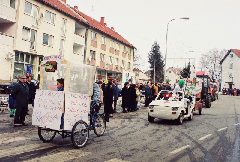 foto/f 2003 04
