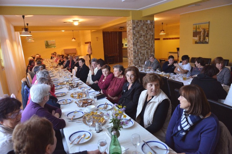 foto/zenepjeske1216e